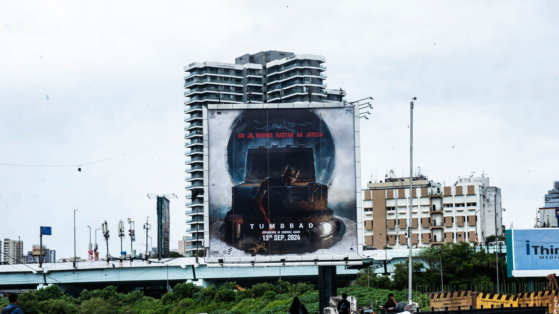 flyover-hoarding-of-movie-zen-media